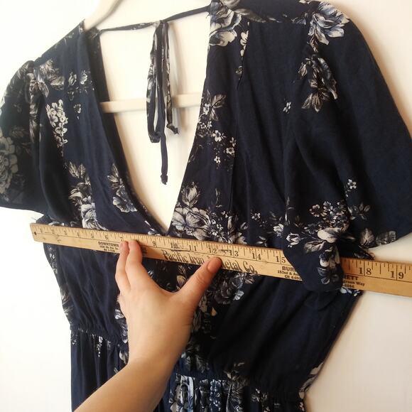 Three Pink Hearts Size M Floral Maxi Dress Blue Cottage Country Prairie Festival - Picture 11 of 12